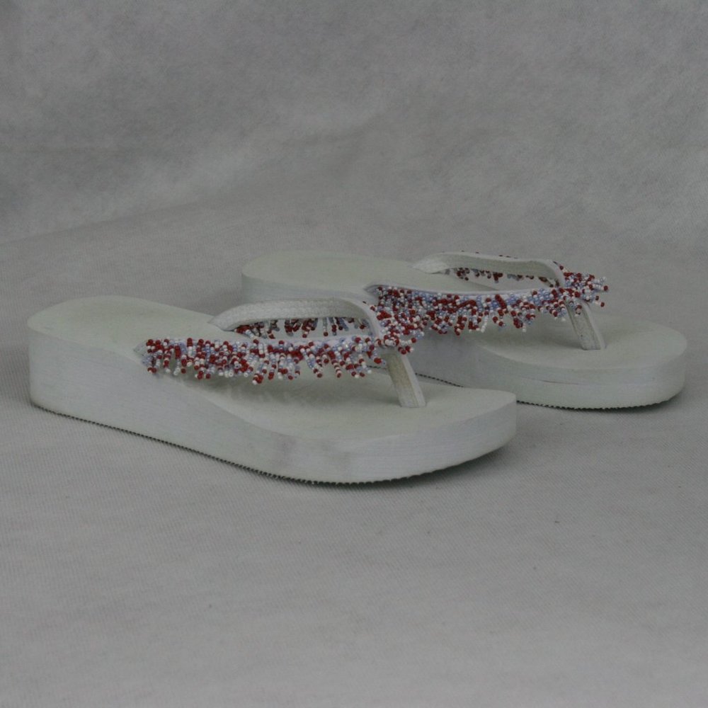 Beaded White Rubber Platform Wedge Flip Flop Sandal SZ 7 VGC